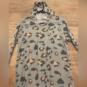 Boutique cheetah shirt with hood!
